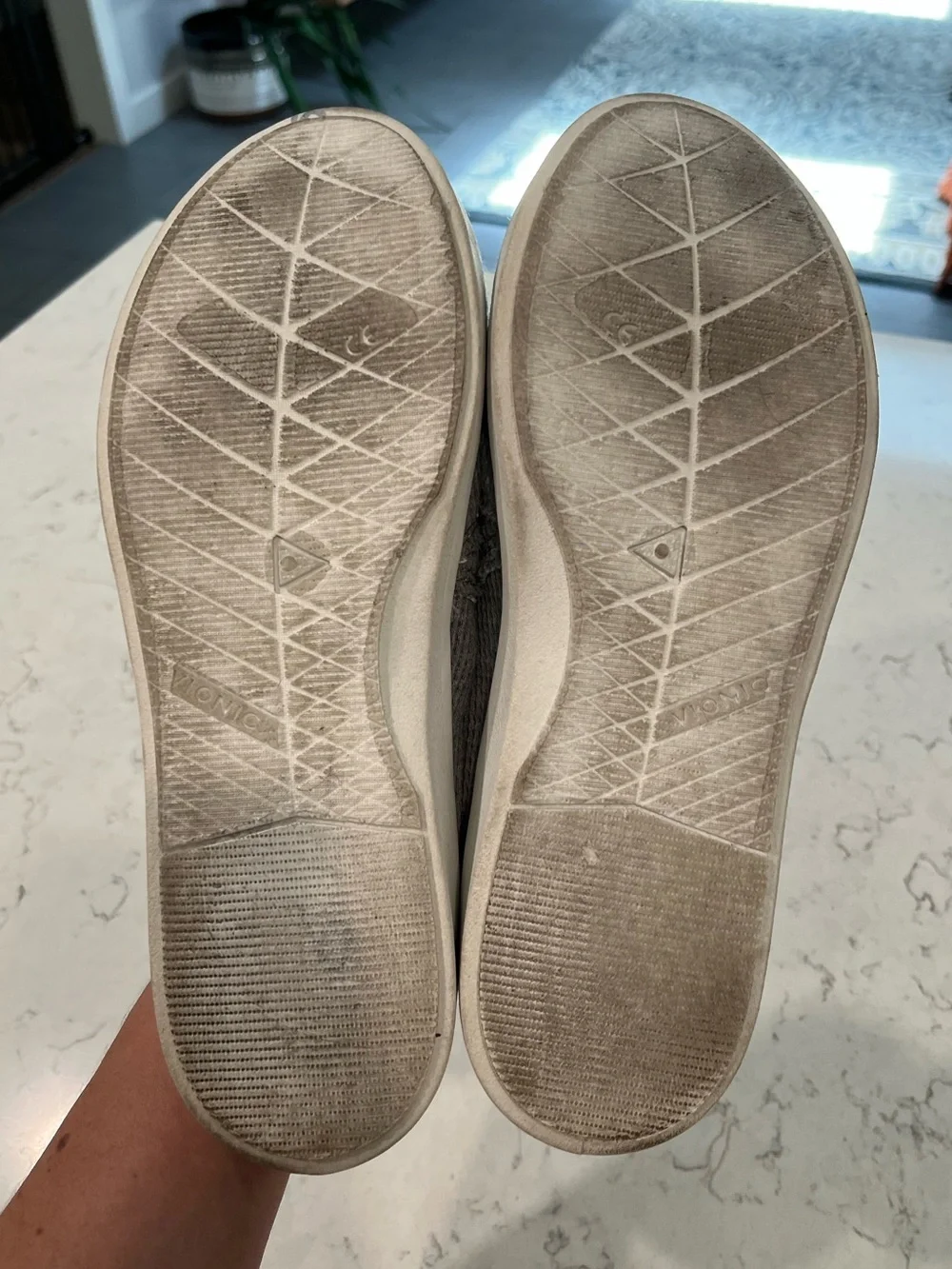 VIONIC BEACH Malibu Washable Slip on Sneakers Size 7.5 Gray
